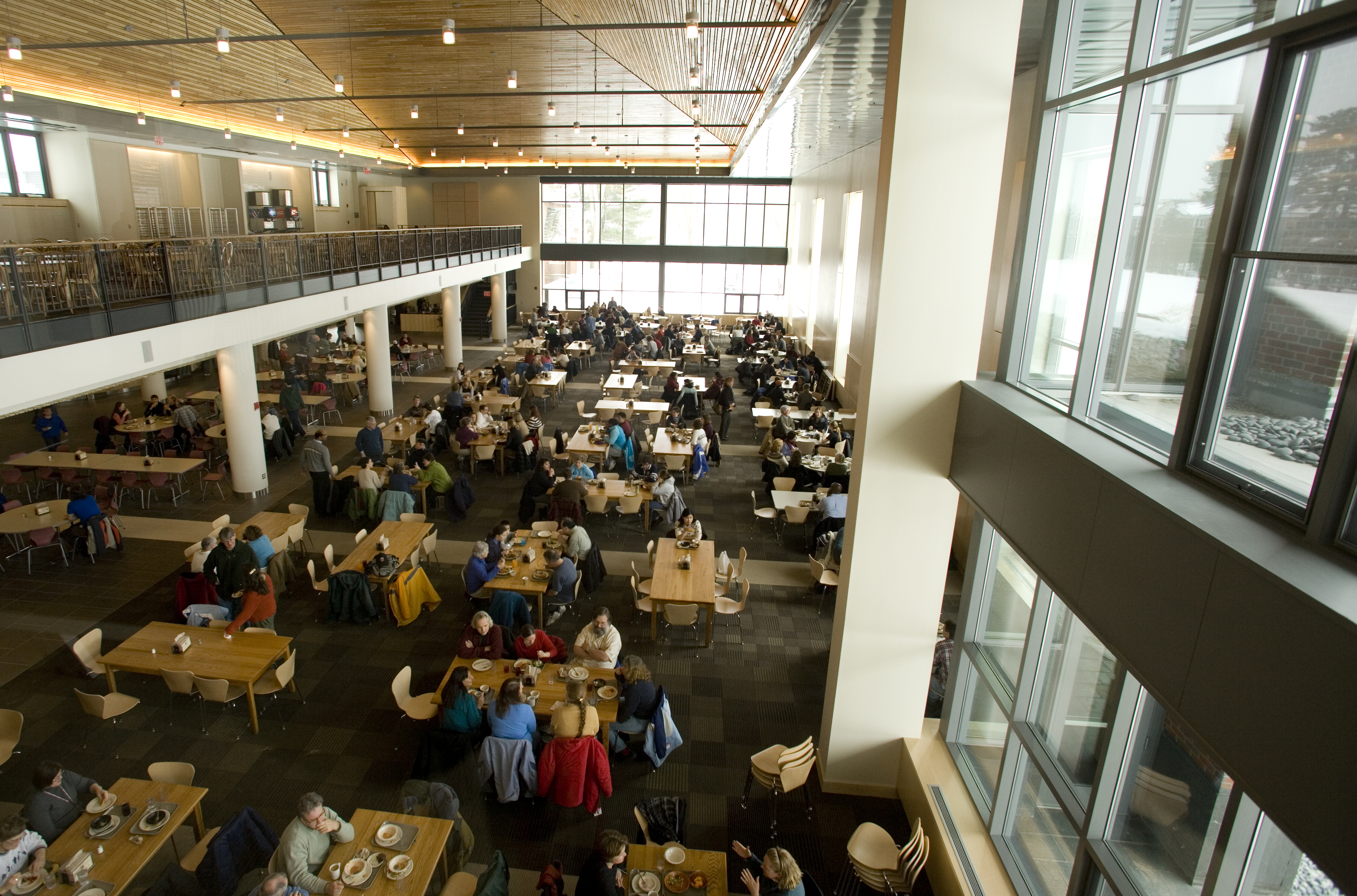 newDiningCommons7139rev