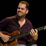 Jazz guitar plus tap equals ‘astonishing’ performance Jazz guitar plus tap equals ‘astonishing’ performance