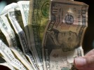 Musing about money improves self-control, Bates study finds