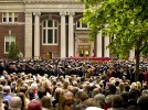 Bonnie Bassler, Robert De Niro, Gwen Ifill to speak at Bates Commencement