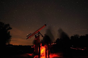A star viewing party. Photograph by Dennis di Cicco.