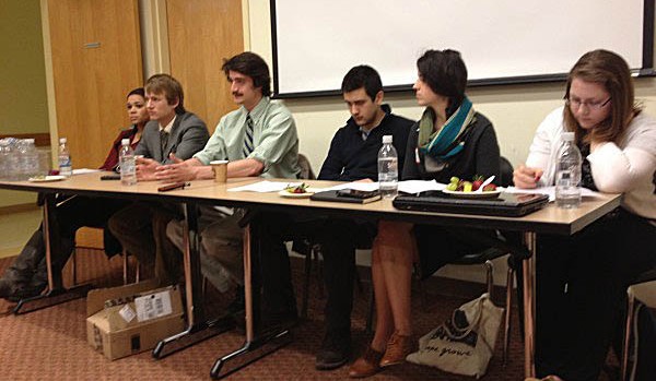 Students discuss the challenges and tactics of writing fellowship proposals at the Mount David Summit on March 29, 2013.