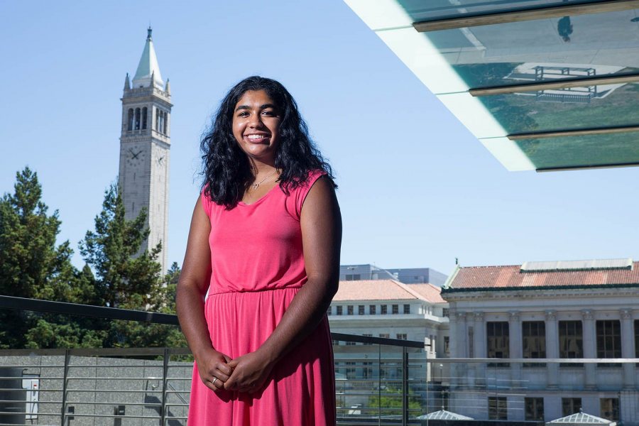 (Photograph by James Tensuan for Bates College)