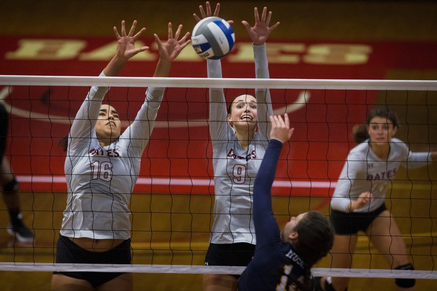 Bowdoin goes up against Bates volleyball (shown here defeating Southern Maine in September) on Oct. 6. (Theophil Syslo/Bates College)