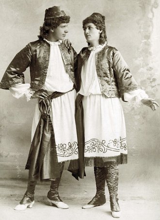 scene-again-twelfth-night819c2-rev-large scene-again-twelfth-night819c2-rev-large