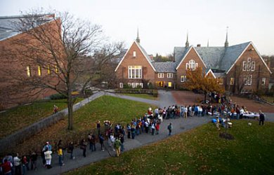 Harvest Meal line at Old Commons in 2007 Harvest Meal line at Old Commons in 2007
