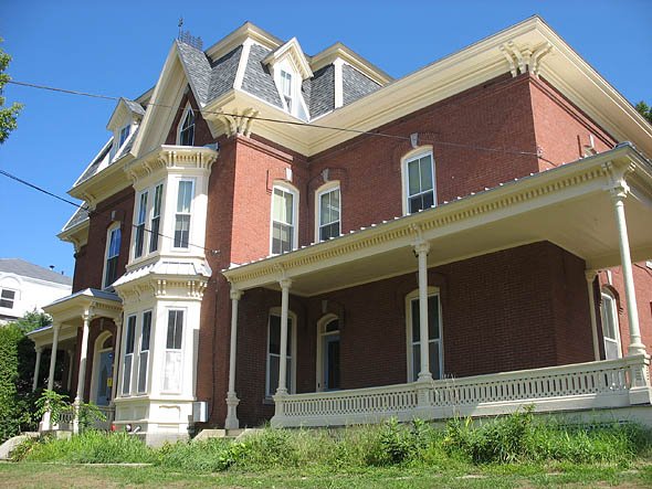 10 Frye St. 10 Frye St.