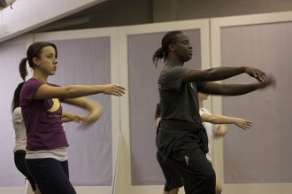 Sarah O'Loughlin '11 rehearses Sarah O'Loughlin '11 rehearses