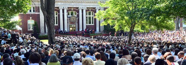 commencement-pano