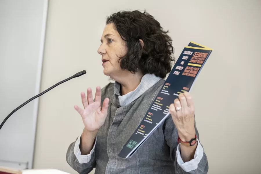 The second in a series of lunchtime conversations celebrating thirty years of Gender and Sexuality Studies at Bates.
Vice President for Equity and Inclusion Noelle Chaddock, presents a talk, "Antagonizing White Feminism: Intersectionality's Critique of Women's Studies and the Academy
Inbox" in Commons 223.
x ________________________________
Visiting Associate Professor of Gender and Sexuality StudiesMelinda Plastas, chair gender and sexuality studies