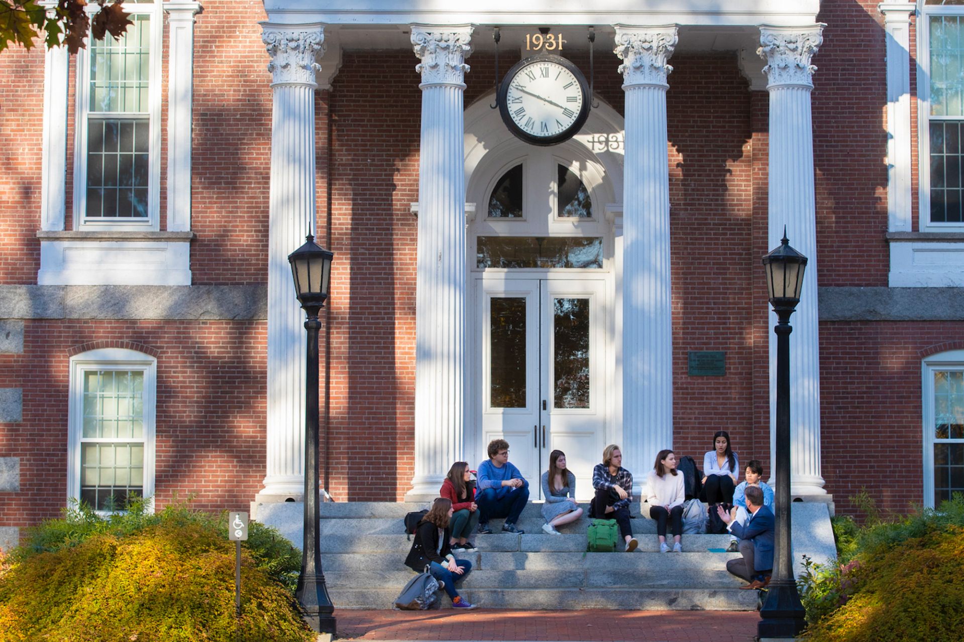 Live Virtual Programming Admission Bates College