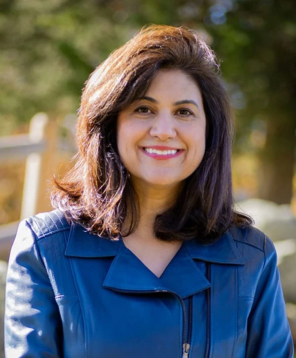 Marjan Kamali, author