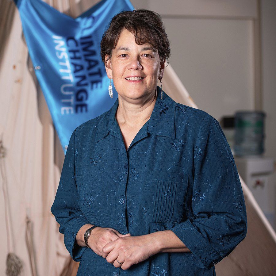 Dr. Bonnie Newsom