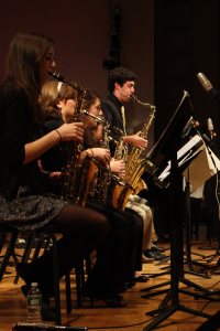 Bates College Jazz Band & Jazz Combo Directed by Tom Snow Performing songs by Michael Brecker, Chuck Mangione, Milt Jackson, and more Olin Arts Center Concert Hall Wednesday, December 7, 2011 7:00 p.m. Admission is Free