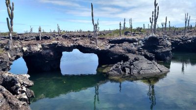 Lava bridge at Tuneles