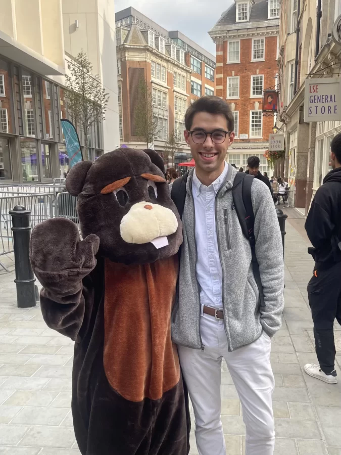Photo with Felix the Beaver, LSE mascot (Photo: Jaden Witte-Schrock)