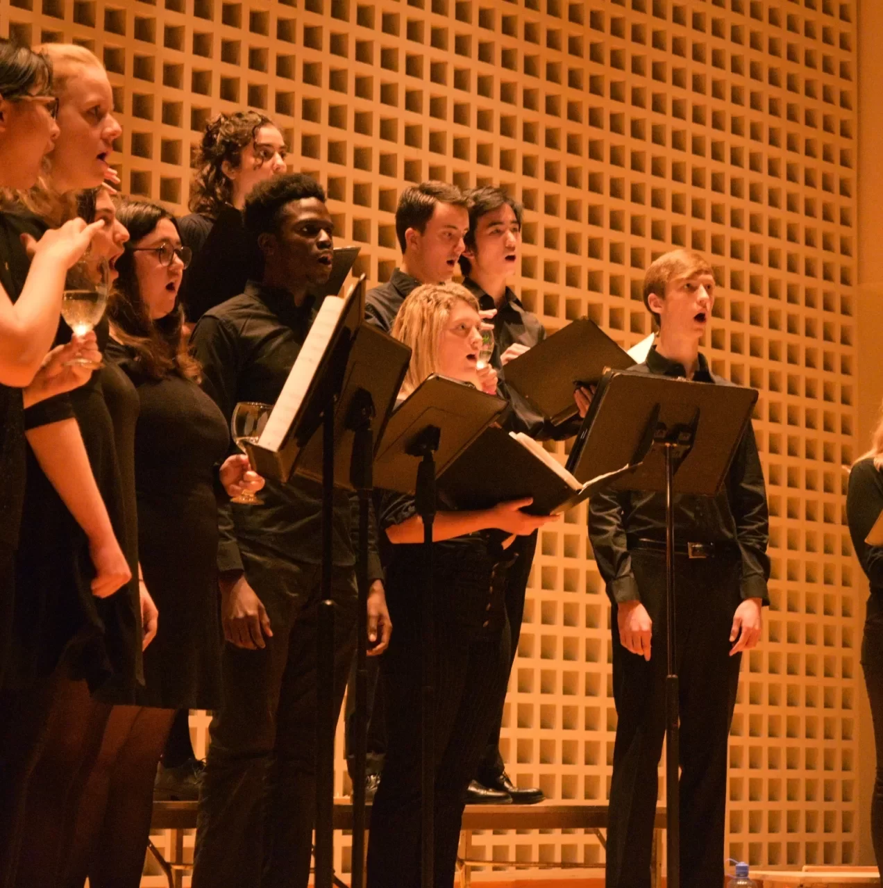 Bates College Choir, Winter’ 22 Bates College Choir, Winter’ 22
