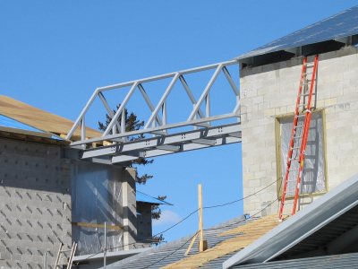 The west bridge on the new student housing, seen on Feb. 27, 2007. (Doug Hubley/Bates College)