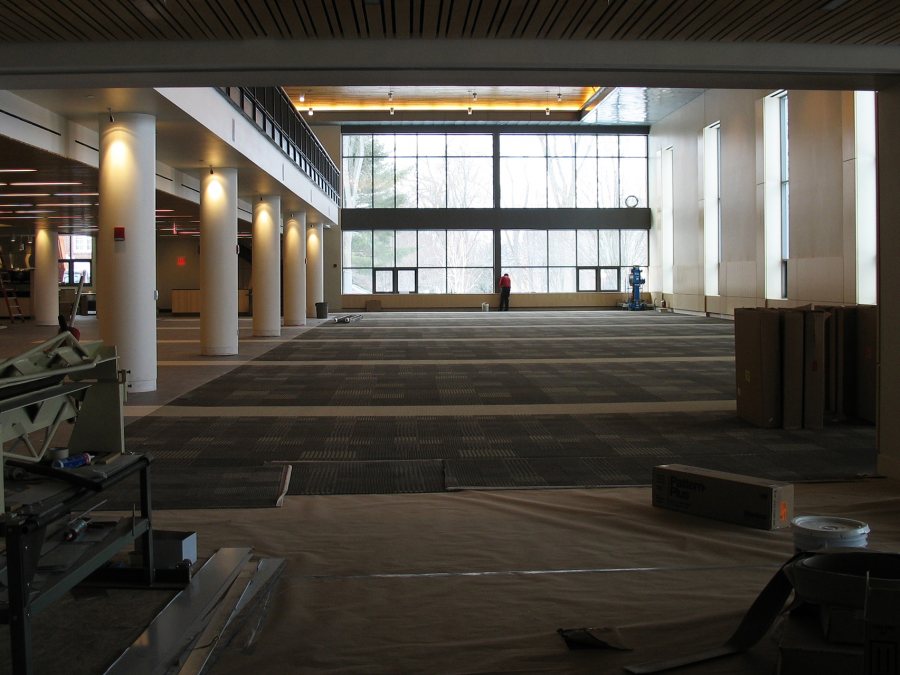 The main dining hall in Bates' new Commons on Feb. 4, 2008. (Doug Hubley/Bates College)