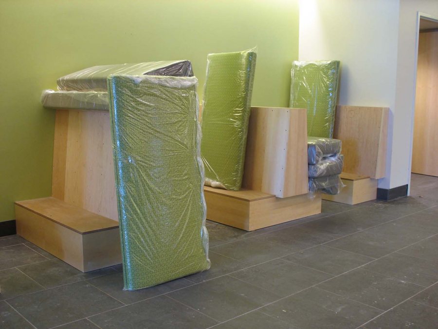 Portland designer Angela Adams provided the upholstery for booths in the flex dining area. (Doug Hubley/Bates College)