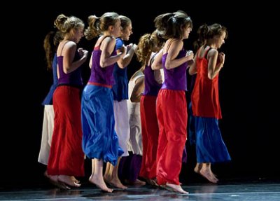 Dances created by students and by visiting choregrapher Kellie Lynch are on the program for a Bates College Modern Dance Company concert at 7:30 p.m. Saturday, Oct. 4, in Schaeffer Theatre, 305 College St.

Taking place during the college's annual Parents & Family Weekend, the event is open to the public at no cost.

For more information, please call 207-786-6161 or visit the online box office.

In addition to the work by Lynch, one of four choreographers coming in to work with the Bates dance program this fall, the concert features a dance in the classical Indian form called "Bharatanatyam," a new duet created by Bates students and the reprise of a student work created last spring and accompanied by accordion.

"The most important aspect of the Parents & Family Weekend show is its diversity," says assistant professor Carol Dilley, director of the dance program. In addition to department-sponsored work, the concert includes dances made "by students who are not necessarily regular participants in the modern dance program. It is the most open showcase of our whole season."

Lynch is working with 11 students in a Bates repertory performance class on a piece titled "What If I Donât Want To," featuring a lighting design by Justin Moriarty. The piece will be shown this weekend as a work in progress and performed with full costumes and lighting design in November.

Lynch is one of three choreographers with whom the class is developing material for the its fall concert, scheduled for Nov. 15-17; the others are Janis Brenner, of New York City; and Tania Isaac, of Philadelphia. In addition, Portland choreographer Tina Rae Kelly is working with students on a fourth piece for the November program on an extracurricular basis.

Also on the program: Abritee Dhal, a junior from Westford, Mass., performs a piece in the Bharatanatyam genre that she learned during the summer with her teacher, Ranjani Saigal.

Marlee Weinberg, a junior from Tampa, Fla., and Jake Lewis, a senior from Katonah, N.Y., offer a duet created for this performance, informed by Weinberg's summer at the Bates Dance Festival and Lewis' introduction last year to contact improvisation.

Barbara Byers, a junior from Elkins, W.Va., shows a piece she created last spring, accompanied by Byers' own accordion music.