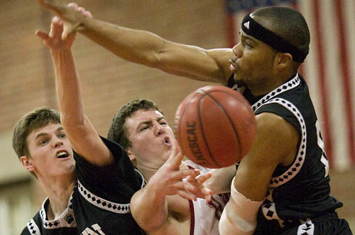 Men's basketball earns sixth seed in NESCAC Championship | News | Bates