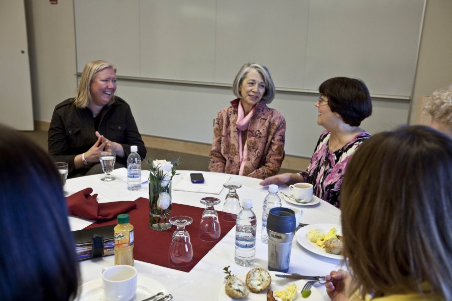 Maine's first lady visits Bates