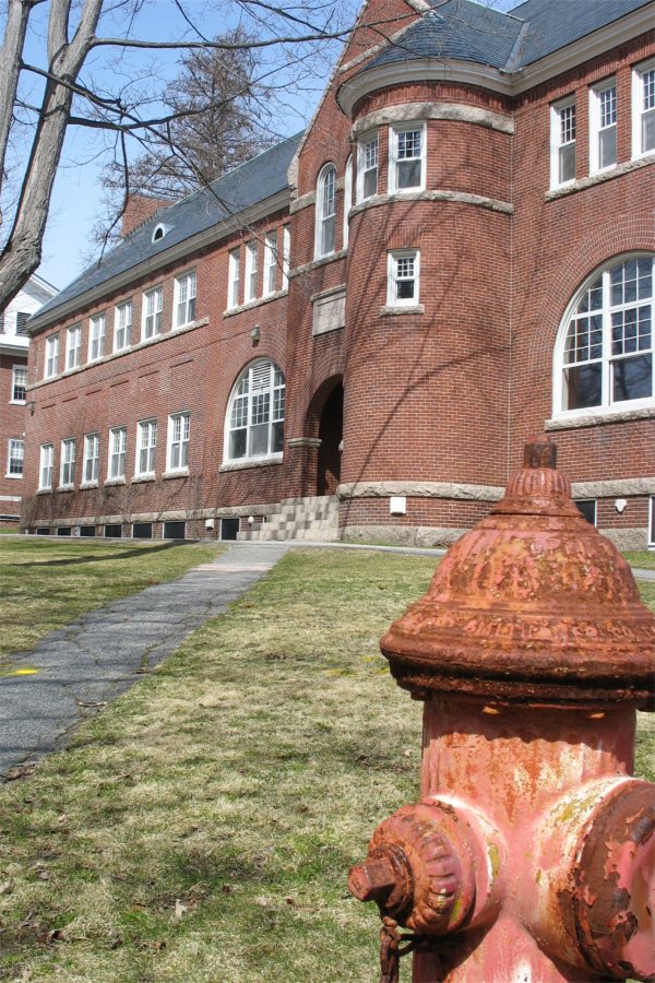 Hedge Hall at the beginning of its 2010–11 renovation. (Doug Hubley/Bates College)