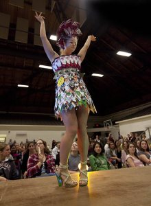 web_101117_trashion_show_4529