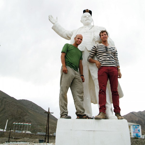 Keith Mellnick ’95 and Grif Peterson ’09.  Photograph courtesy Keith Mellnick ’95