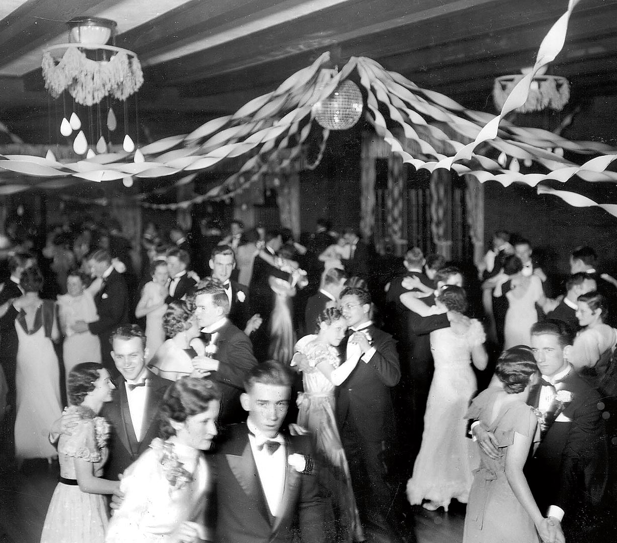 After Bates lifted its ban on dancing in 1922, Chase Lounge was where students went cheek to cheek. Photograph courtesy of Edmund S. Muskie Archives and Special Collection Library