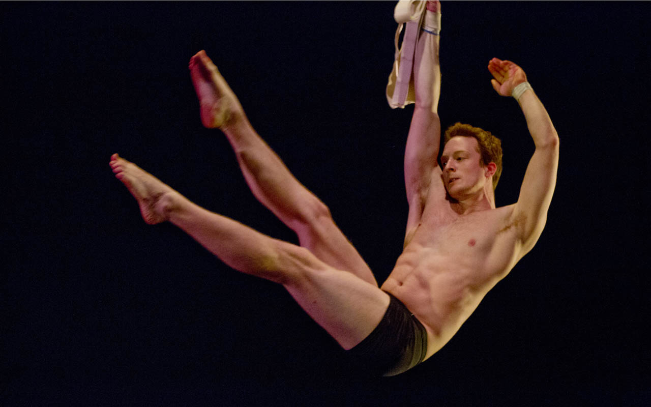 Audio Slide Show: ‘Creative and Physical’ — Travis Jones’ pursuit of aerial arts and athletics