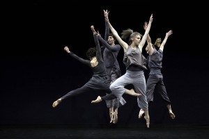 Doug Varone and Dancers return to the Bates Dance Festival in 2013. Photograph by Cylla von Tiedemann.