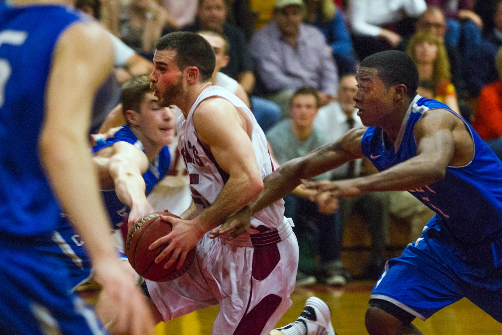 CBB hoops action in Alumni Gym is always fast and furious. (Phyllis Graber Jensen/Bates College)