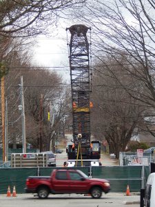 The crane being erected on Franklin Street on April 20, 2015.