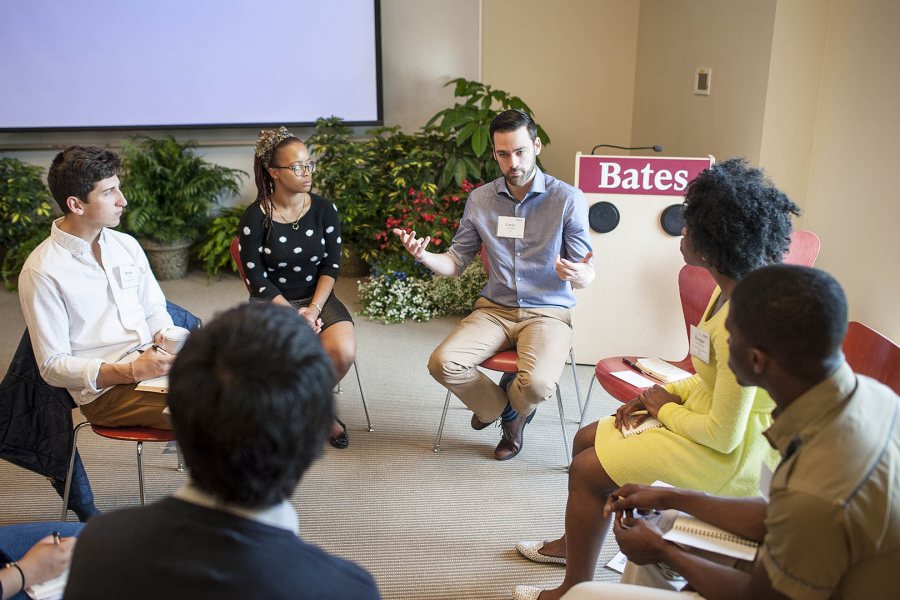 Larry Handerhan '05 discusses his career path with students during the May 2015 "Working Weekend" program, co-sponsored by the Purposeful Work initiative and the Office of Equity and Diversity. (Josh Kuckens/Bates College)