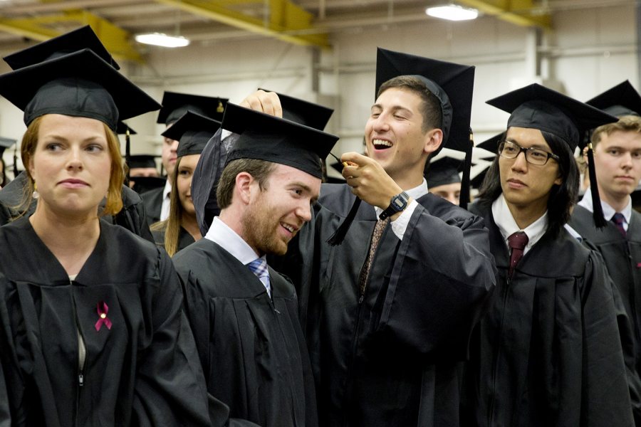 web-150531_Commencement_j2637