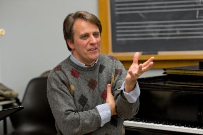 Maine pianist Thomas Snow, lecturer of music at Bates College, directs the Bates Jazz Band in a 2014 rehearsal. (Phyllis Graber Jensen/Bates College)