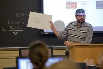 Michael Rocque teaches "Thinking Sociologically with Numbers" in November 2015. (Phyllis Graber Jensen/Bates College)