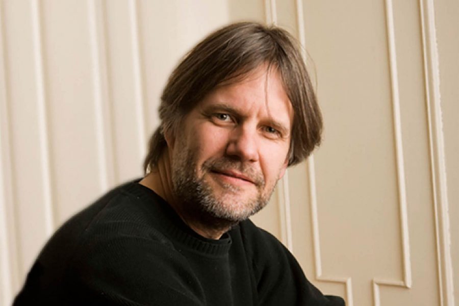 A jazz pianist and composer, Frank Carlberg is a visiting artist at Bates in 2015-16