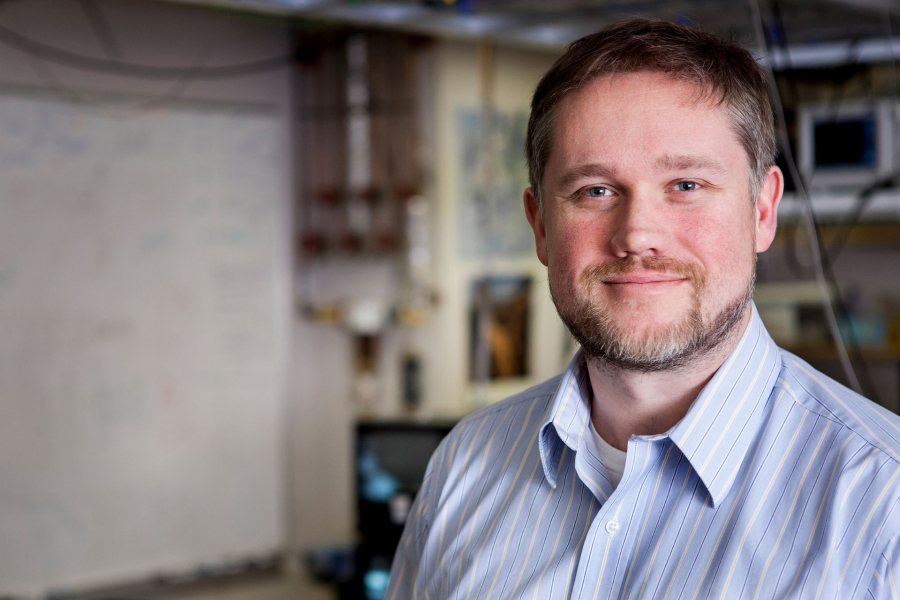 Associate Professor of Physics Nathan Lundblad. (Sarah Crosby/Bates College)