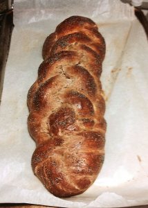 Maine-whole-wheat-challah-poppy-seeds-Creswell