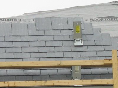 Slate on the new Commons roof. (Doug Hubley/Bates College)