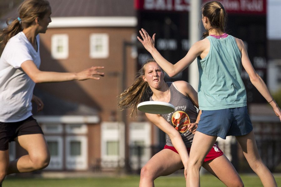 Josie Gillett '19 of Seattle delivers a pass during practice on May 12, 2016. (Josh Kuckens/Bates College)