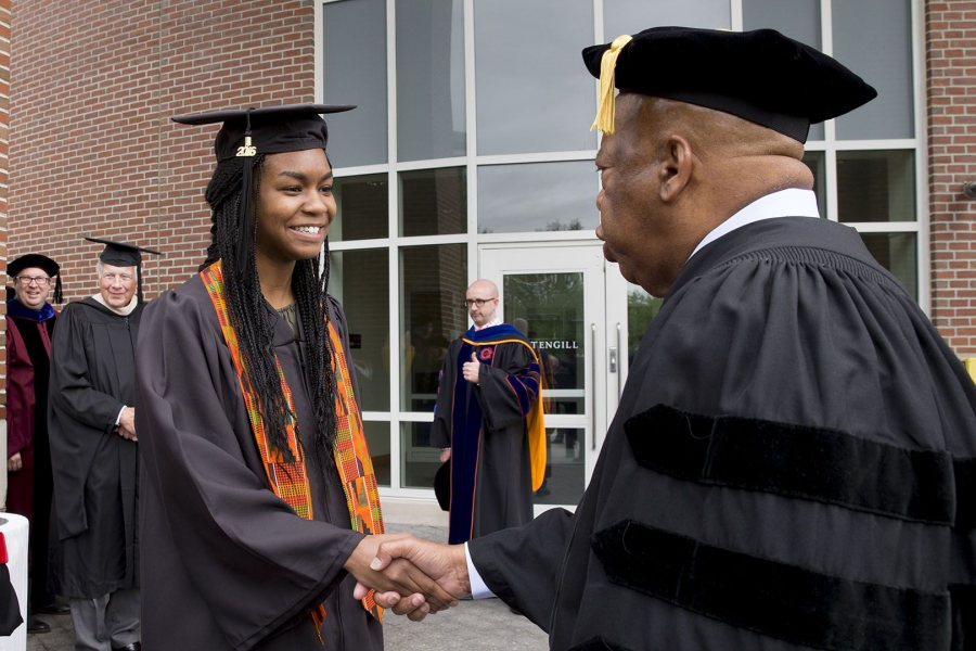 web-160529_Commencement_0439