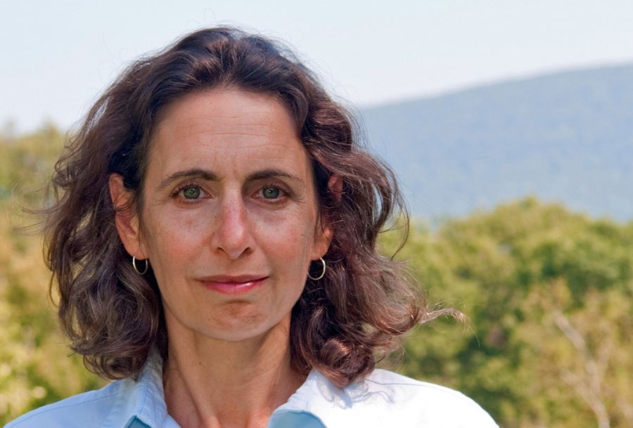 Known for her writing in The New Yorker about the environment, Elizabeth Kolbert gives the Otis Lecture at Bates on Oct. 24. (Nicholas Whitman)