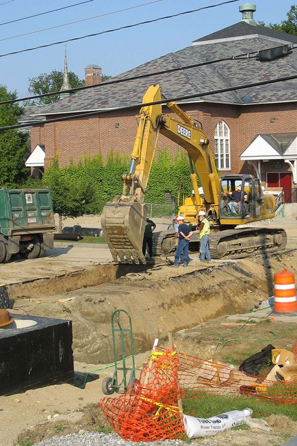 The Central Avenue Dig. (Doug Hubley/Bates College)