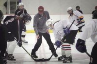 Video: A happy mix of newcomers and veterans propels women’s club ice hockey