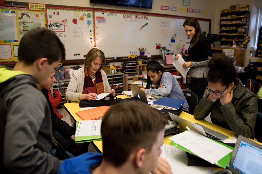 Halfway through the period, the classroom is lively but productive. (Phyllis Graber Jensen/Bates College)