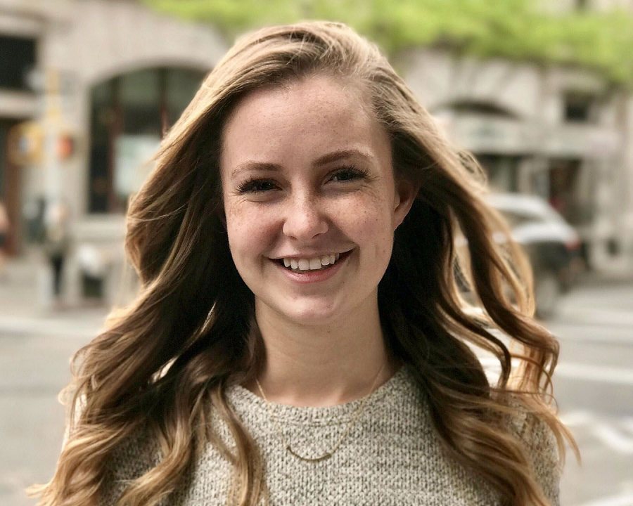Ellen Toll ’16 of Denver, a major in engineering through Bates' dual-degree program with Dartmouth College, has received an English Teaching Assistant Award for Poland.